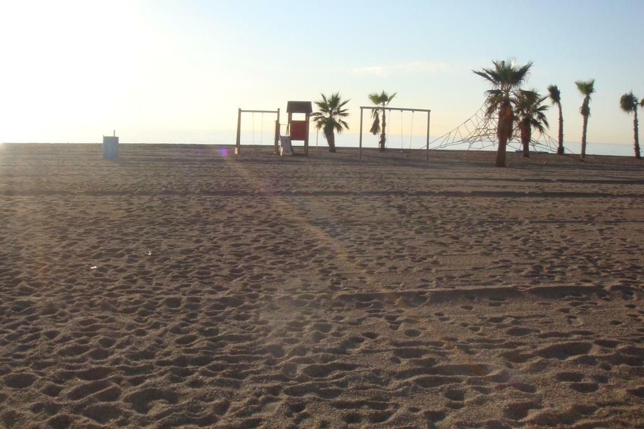 Primera Linea Playa Roquetas de Mar Exterior photo